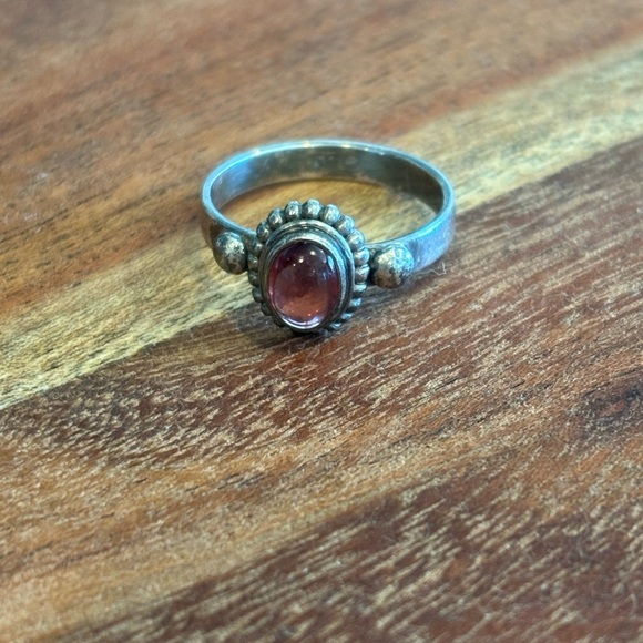 Vintage Garnet 925 Sterling Silver Southwestern Ring Size 6 - Picture 3 of 8